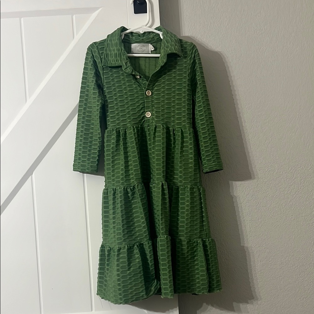 •Girls Green Dress•